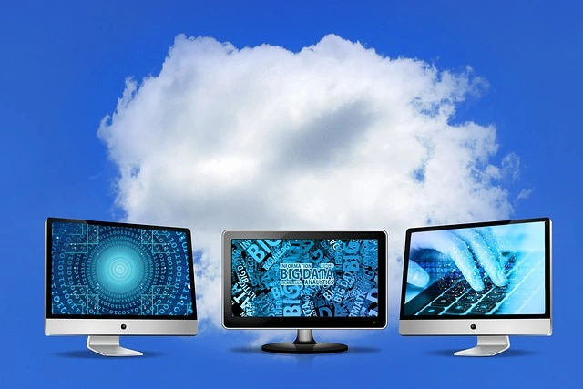 computer-screens-and-cloud-behind-it