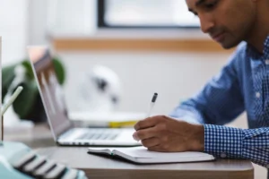 professional trying to meet CPE requirements for license maintenance