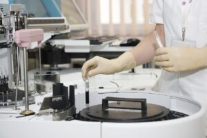 genetic testing laboratory for precision medicine